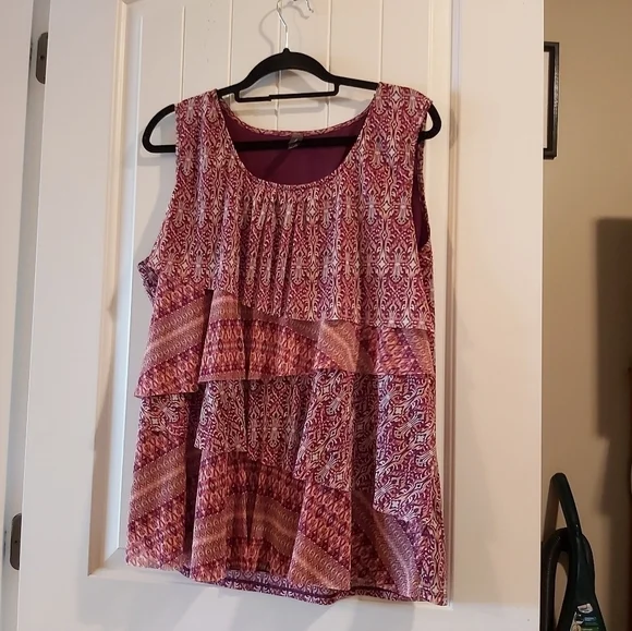 NEW PLUS SIZE RUFFLE TOP/B1 - Picture 2 of 6